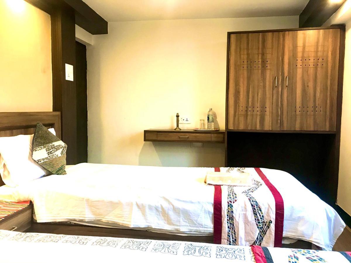 Shiva Guest House Bhatgoan Exterior foto