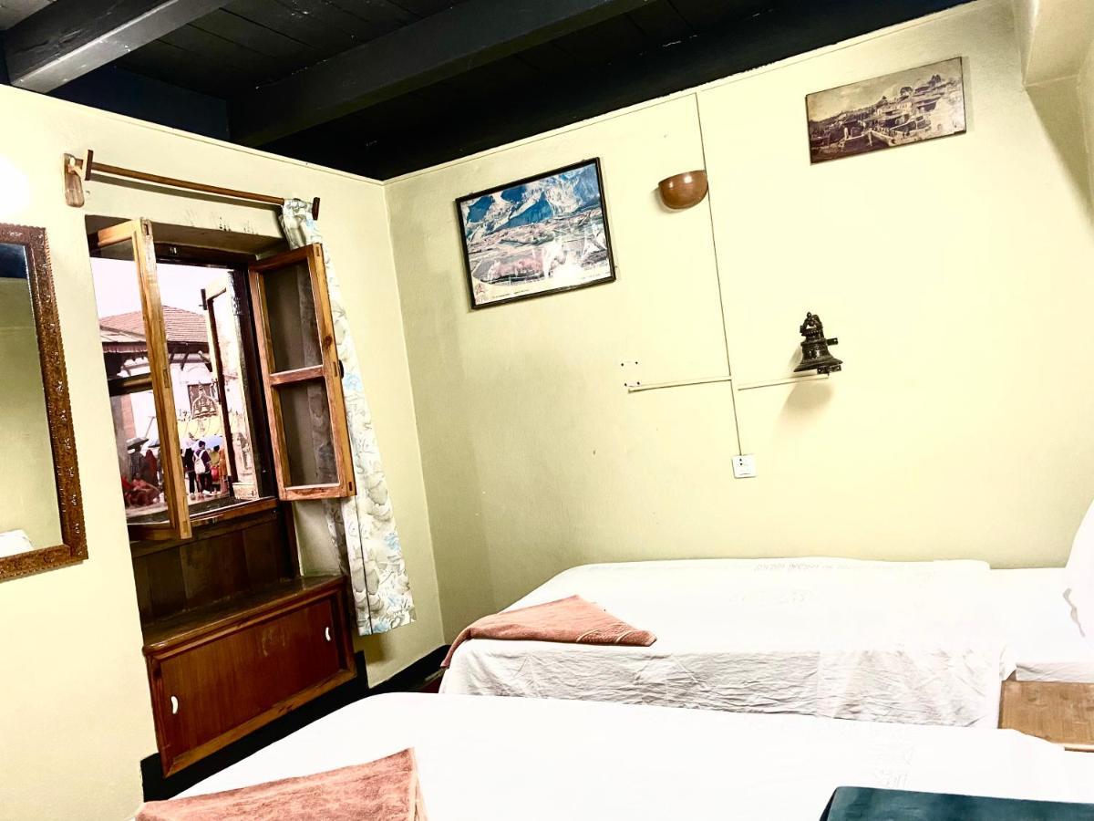 Shiva Guest House Bhatgoan Exterior foto